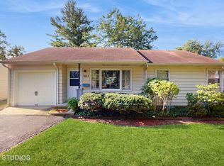 1057 Elmwood Ave, Deerfield, IL
