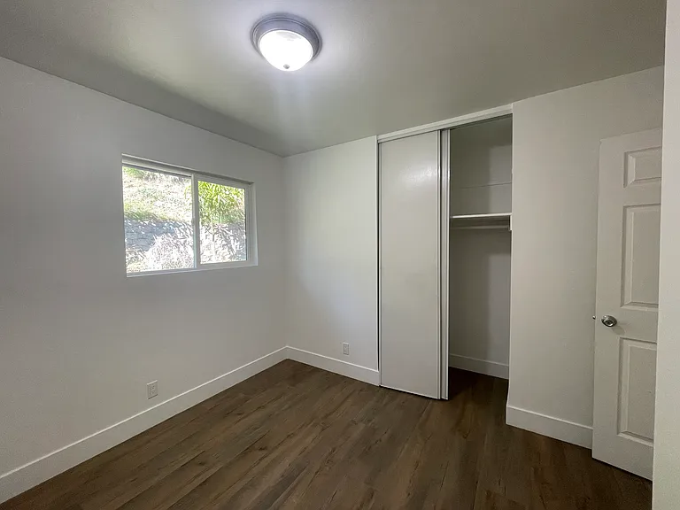 2863 Grand Ave — Photo 13