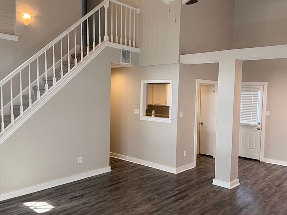4th image of 1104 Union Dr