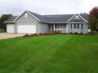 11824 243rd Ave, Trevor, WI 53179