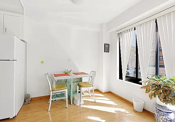 5th image of 3343 14th St APT 2D