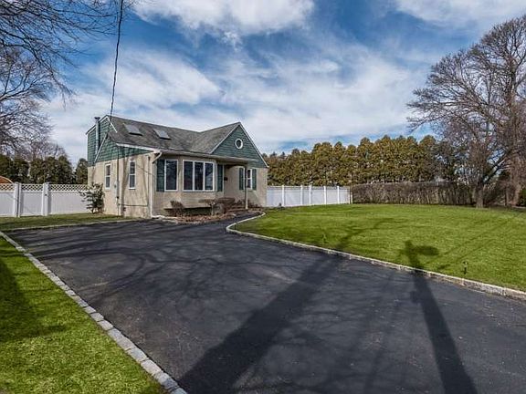 5th image of 253 Curtin Ave