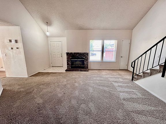 3rd image of 2555 N Dewey Ave