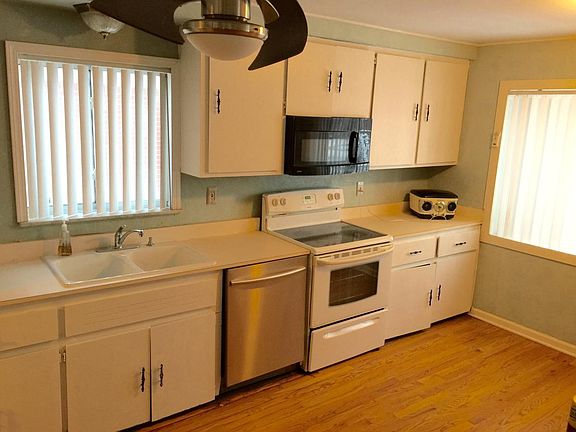 4th image of 4420 Vassar St