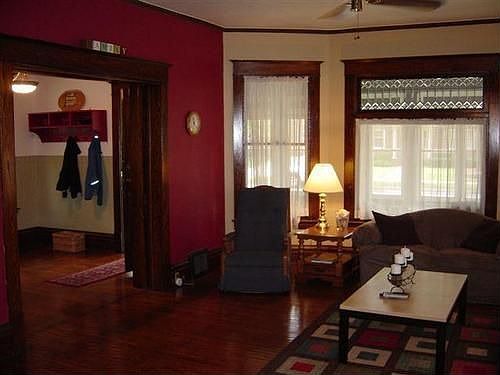 5th image of 13 E 14th St
