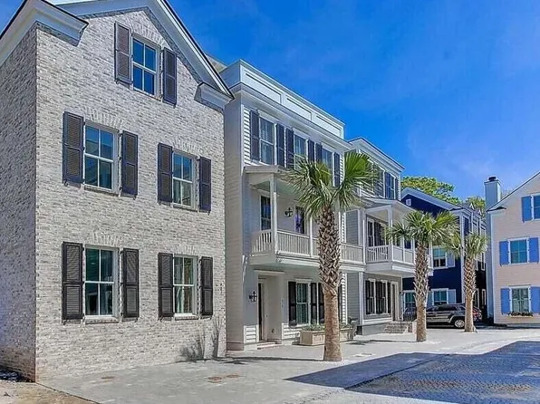421 Rose Wilder Ln, Mount Pleasant, SC 29464