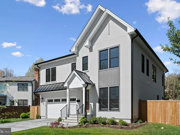 701 Berry St, Falls Church, VA 22042