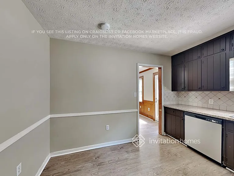 1759 Killian Hill Rd SW — Photo 8