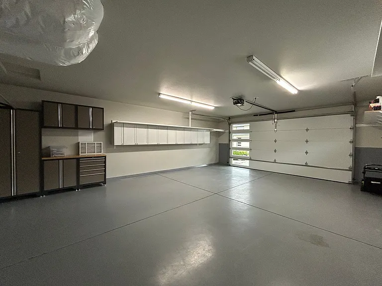 304 E Stanford Ave — Photo 16