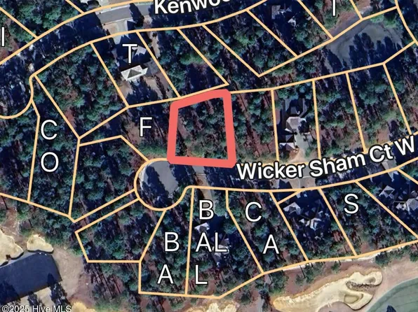 12 Wicker Sham Court W, Pinehurst, NC 28374