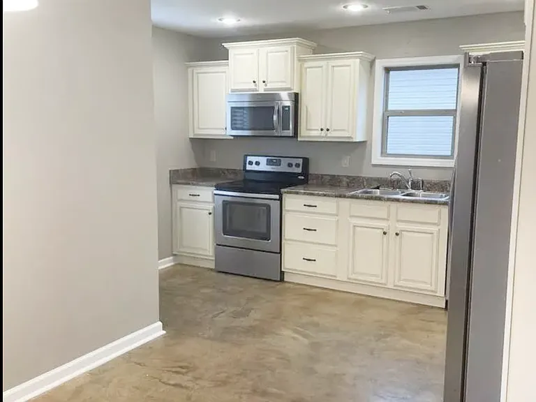 4832 Wildwood Ln — Photo 3