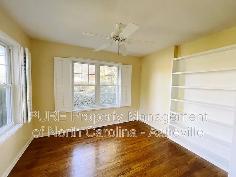 15 Spring Village Ln — Photo 6