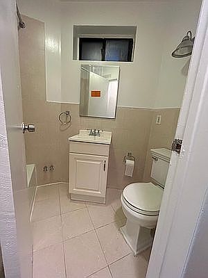 5th image of 262 Saint James Pl APT 3A