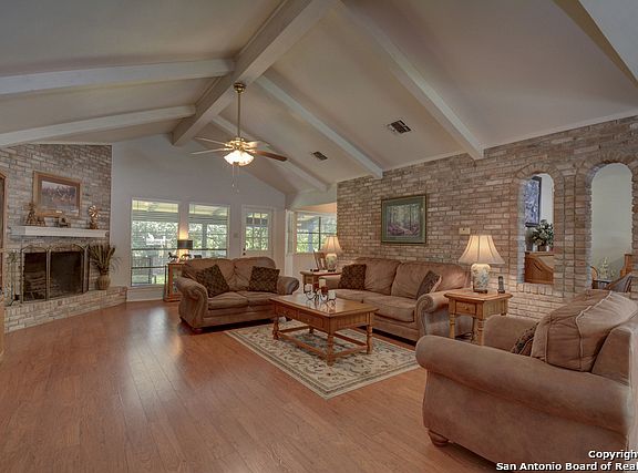 2nd image of 213 Briarwood Dr