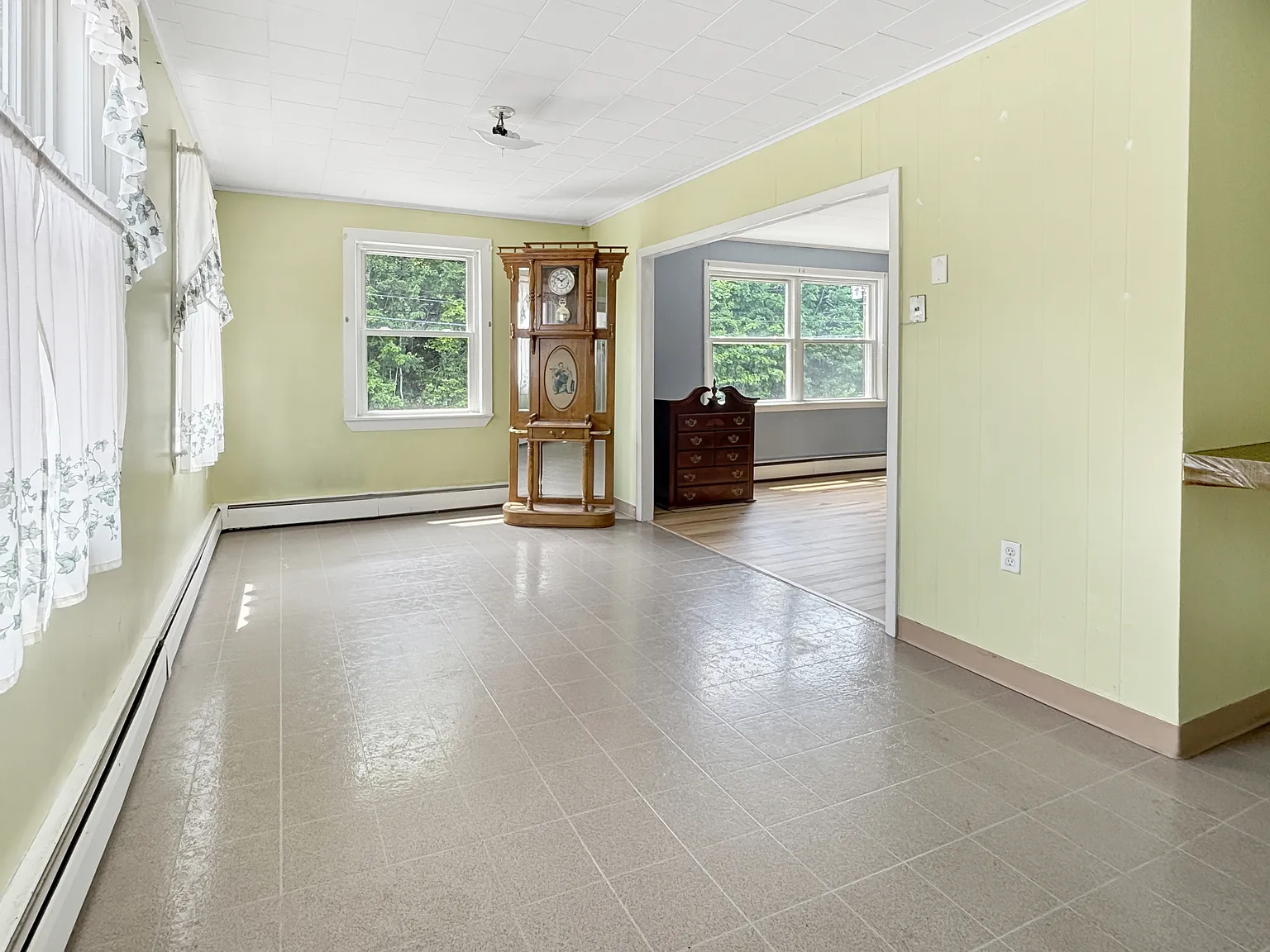 527 Penobscot Avenue - 8 — Photo 2
