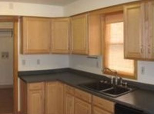 1026 Mohegan Trl, Willoughby, OH 44094