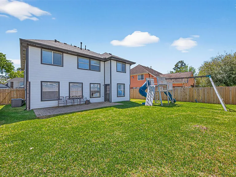 19215 Hikers Trail Dr — Photo 45