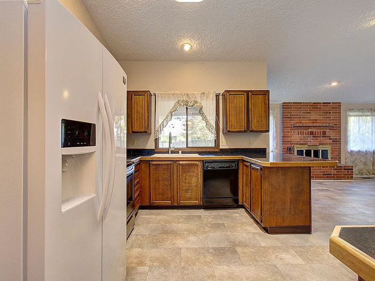 1114 SE 106th Ct — Photo 33