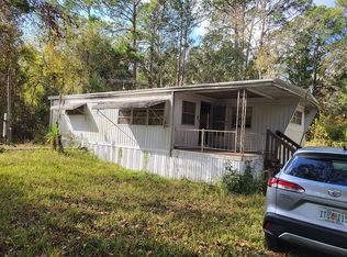 10501 Lake Dr, New Port Richey, FL 34654