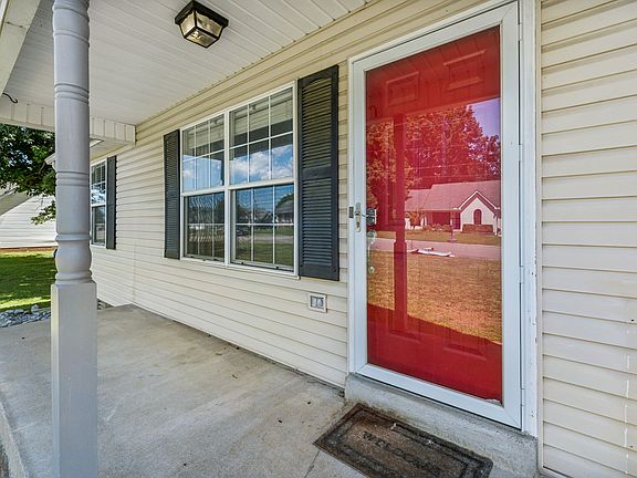 3rd image of 2095 Bolden Dr