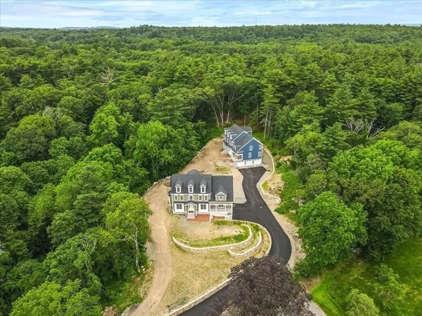 20-20 35 Shuttleworth Pl, Dedham, MA 02026