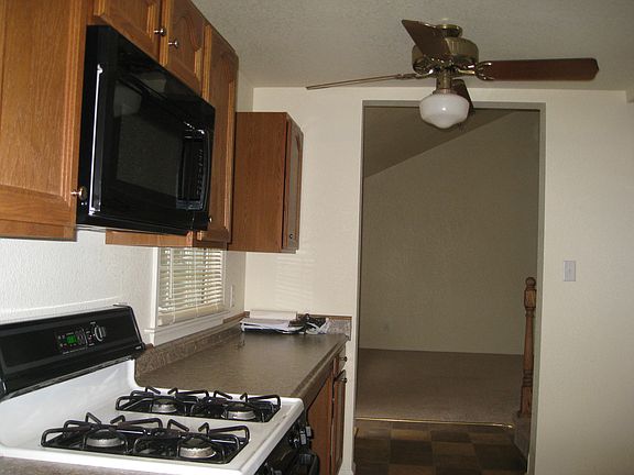 4th image of 1272 River Oaks Dr