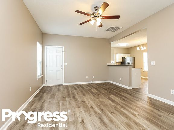 4th image of 2744 Pepperdine Dr