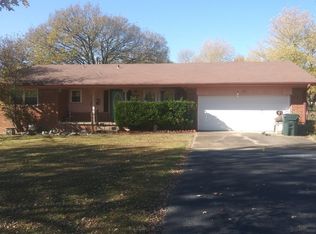 719 Valentine Ln, Claremore, OK 74017