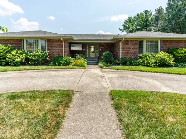 488 Lakeshore Dr, Lexington, KY 40502