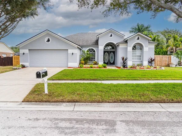 9301 Sunnyoak Dr, Riverview, FL 33569