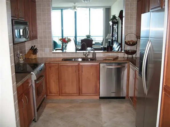 1560 Gulf Blvd APT 1005, Clearwater, FL 33767