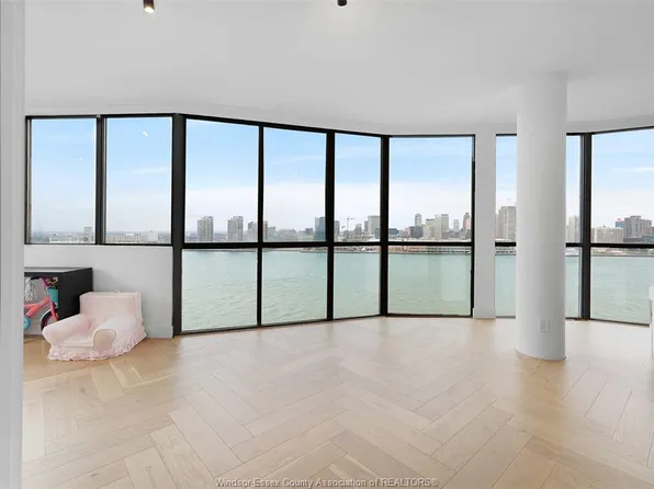 515 Riverside Dr W #1701, Windsor, ON N9A 7C3