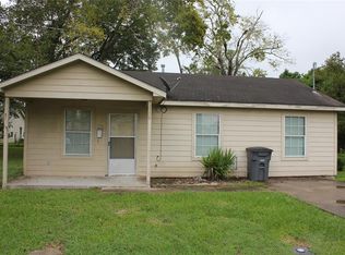 3009 Moore Ave, Bay City, TX 77414
