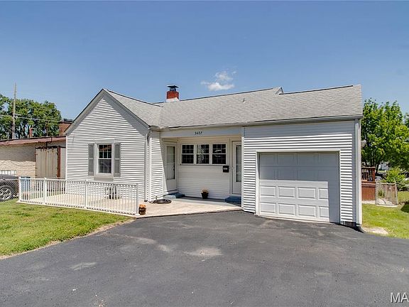 3rd image of 3407 Milton Dr