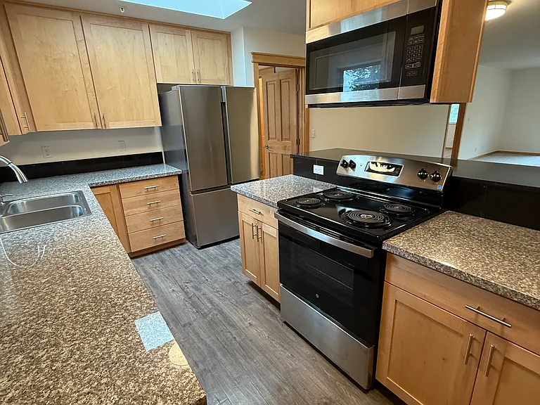 19352 Viking Ave NW — Photo 4