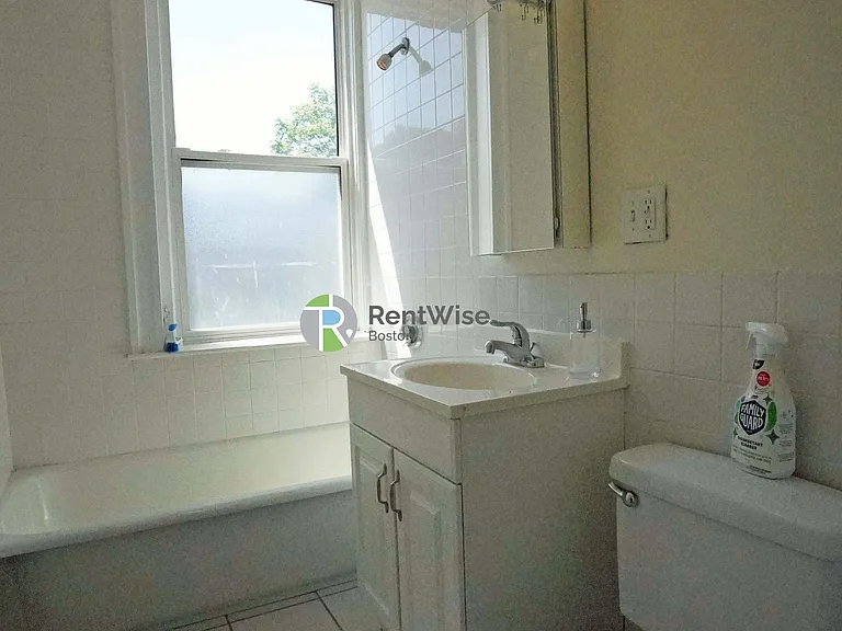 1844 Commonwealth ave — Photo 15