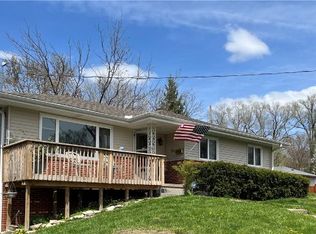 2936 E Jefferson Ave, Des Moines, IA 50317