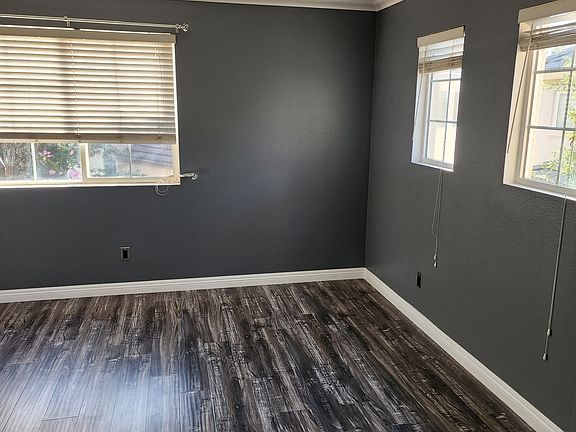 5th image of 159 Bloomfield Ln