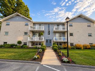 17 Warren Lodge Ct APT 1C, Cockeysville, MD 21030