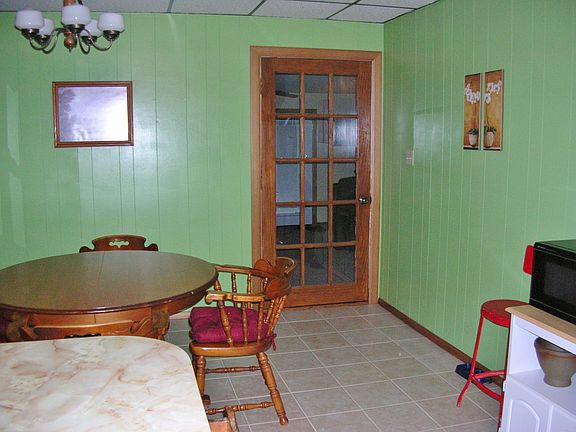 Breakfast nook