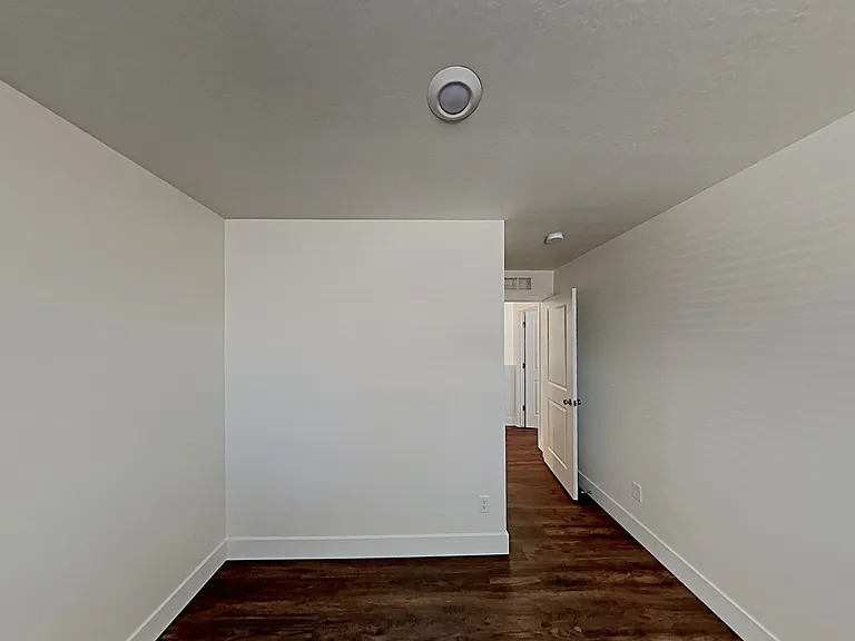 21425 S 231st St — Photo 16