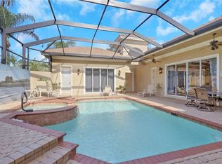 904 Glen Lake CIR, NAPLES, FL 34119