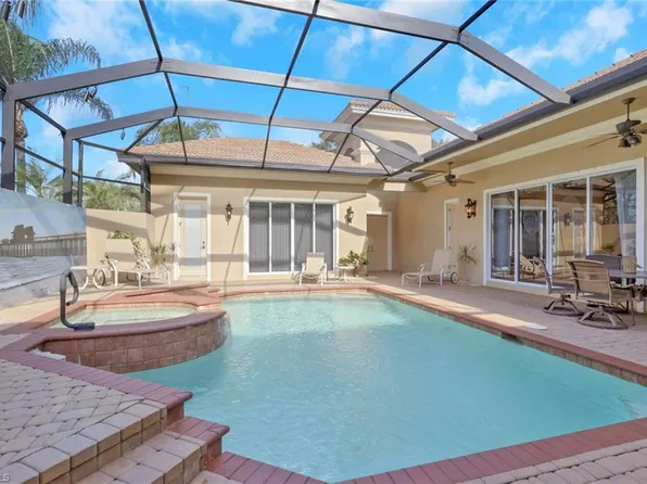 904 Glen Lake CIR, NAPLES, FL 34119
