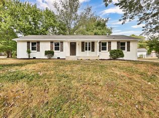 201 Nottingham Pl, Clarksville, TN 37042