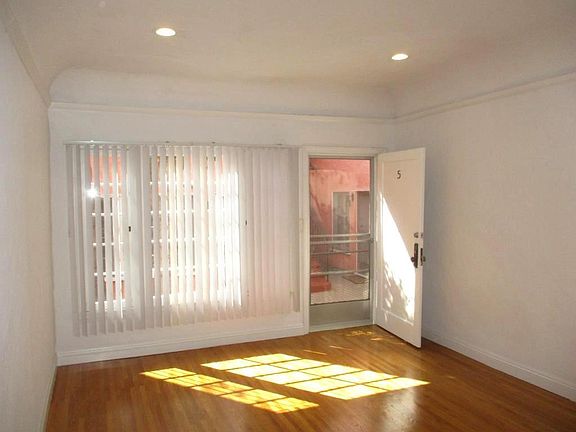 2nd image of 1101 Mound Ave APT 5