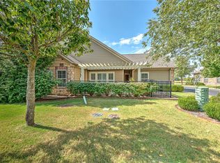 1301 SW Fawn Pl, Bentonville, AR 72713
