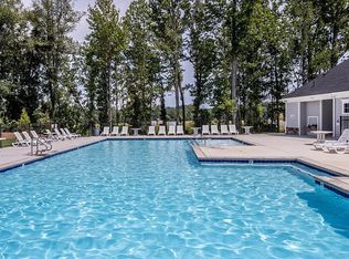 2846 Farmhouse Dr, Apex, NC 27502