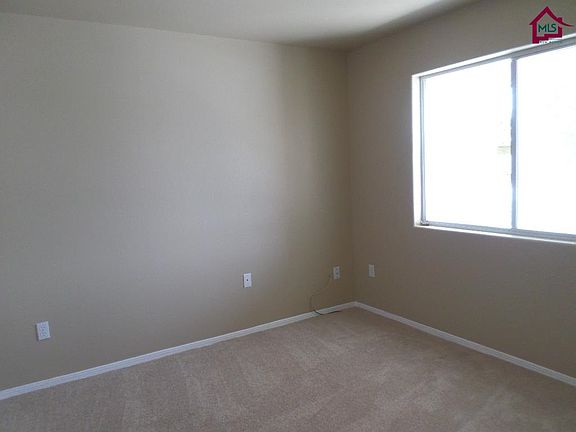 4th image of 5194 Granite St