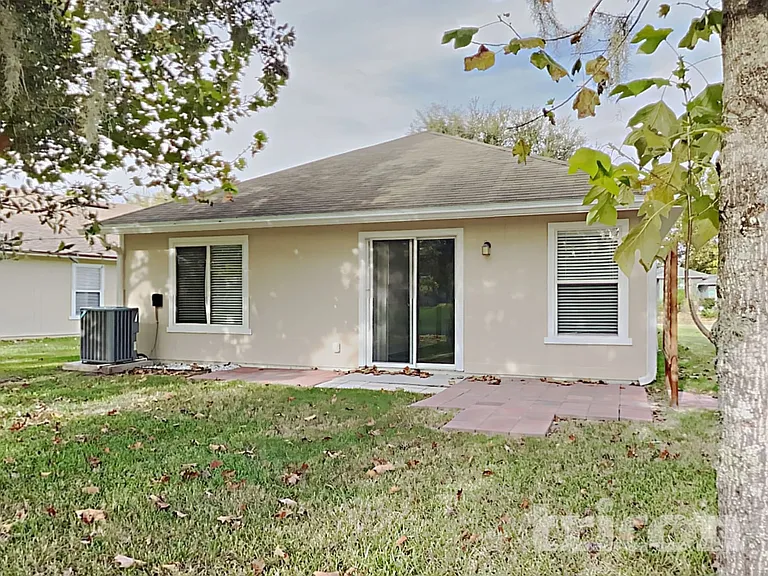 137 Brays Island Ln — Photo 14