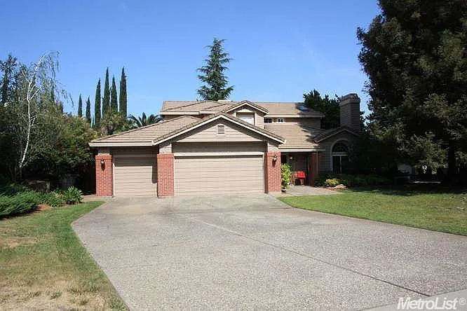 101 Biscayne Way photo 1